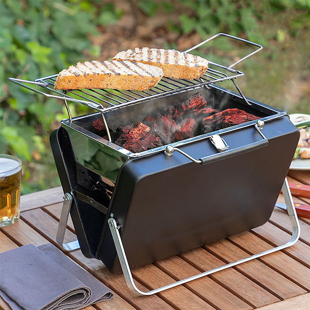 Bärbar och Hopfällbar Kolgrill